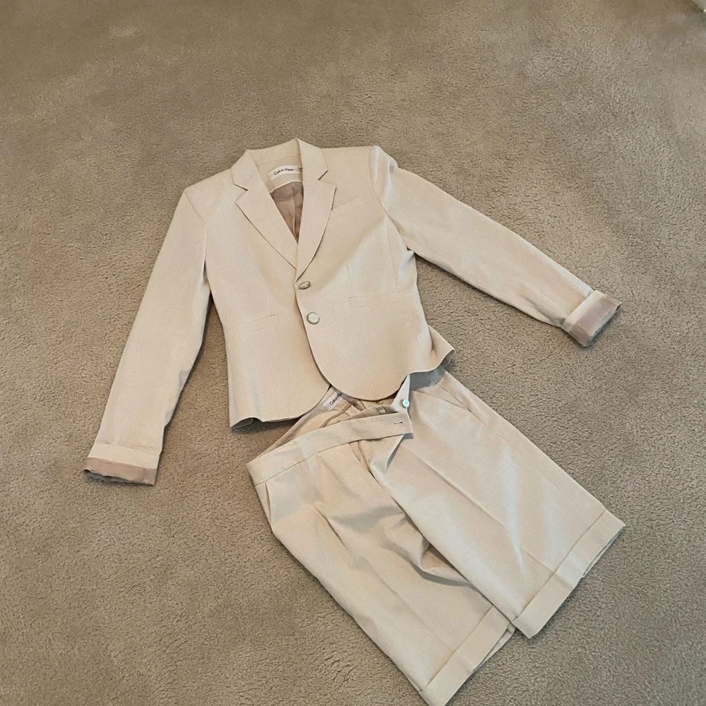 Calvin Klein Chic Beige Blazer and Short Set - Picture 8 of 14